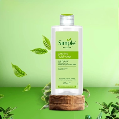 Nước cân bằng da Simple Kind To Skin Toner 200ml - Dưỡng ẩm, làm dịu, giá 159k 2