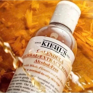 Nước Cân Bằng Hoa Cúc Kiehl’s Toner 250ml Làm sạch sâu, se khít lỗ chân lông, 845.000 4 Nước Cân Bằng Hoa Cúc Kiehl’s Toner 250ml Làm sạch sâu, se khít lỗ chân lông, 845.000 4
