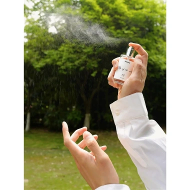 Nước Hoa ChaChing Beauty X Ngọc Trinh Unisex 10ml-45ml Khử Mùi Cơ Thể Hương Linh Lan Gió Biển Lưu Hương - Giá 215.000 VND 3