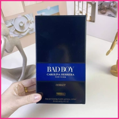 Nước Hoa Cơ Thể 100ml Chậm Gây Dị Ứng Nam Hương Thơm Đại Học Kinh Doanh 722.700 VND