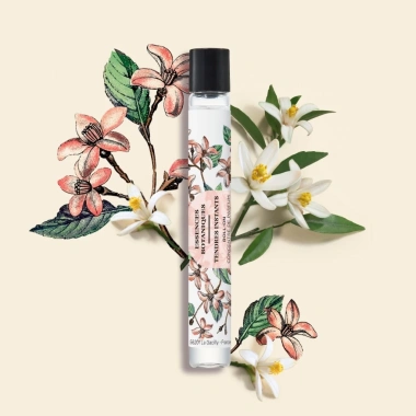 Nước hoa dạng lăn Yves Rocher Perfume Concentrate 10ml - Dưỡng hương tinh dầu, giảm giá 540k