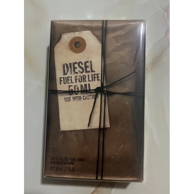 Nước hoa Diesel Fuel For Life 50ml - Hương nam tính, bền lâu, giảm 22% chỉ 1.390.000₫ Nước hoa Diesel Fuel For Life 50ml - Hương nam tính, bền lâu, giảm 22% chỉ 1.390.000₫
