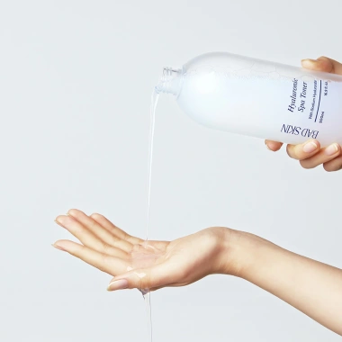 Nước hoa hồng Badskin Hyaluronic Spa Toner 500ml - Dưỡng ẩm sâu, làm sáng da, Giá chỉ 145.000 VND 3