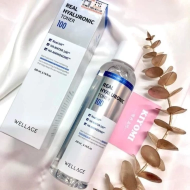 Nước Hoa Hồng Real Hyaluronic Toner 100 Wellage 200ml - Da mịn màng, Giá 289.000₫