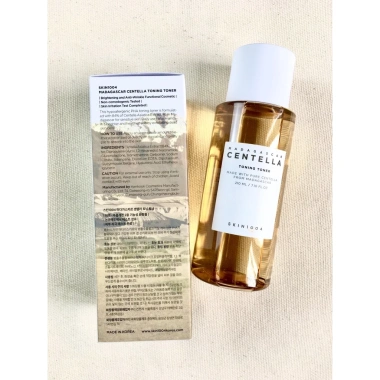 Nước hoa hồng Skin1.004 Madagascar Centella Toner 210ml – Phục hồi, tái tạo, giảm 350k 4 Nước hoa hồng Skin1.004 Madagascar Centella Toner 210ml – Phục hồi, tái tạo, giảm 350k 4