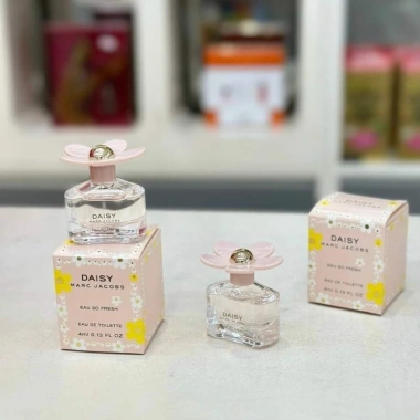 Nước hoa Mini Marc Jacobs Daisy Delight 4ml - 3 mùi, giá chỉ 200.000 VNĐ 3