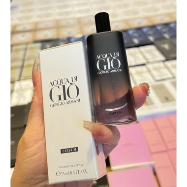 Nước hoa mini nam Acqua di Giò Pour Homme 15ml - Dạng xịt, hương nam tính, 515.000₫ 5 Nước hoa mini nam Acqua di Giò Pour Homme 15ml - Dạng xịt, hương nam tính, 515.000₫ 5