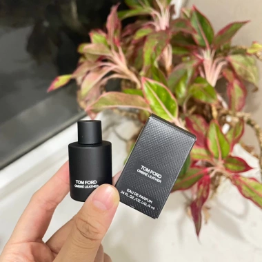 Nước hoa mini Tom Ford Ombre Leather - Sephora US, giảm giá 380k (giá gốc 475k) Nước hoa mini Tom Ford Ombre Leather - Sephora US, giảm giá 380k (giá gốc 475k)