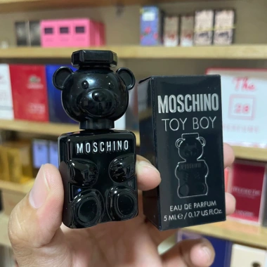Nước hoa Moschino Toy Boy EDP 5ml mini - Hương nam mạnh mẽ, giá ưu đãi 222.000₫ Nước hoa Moschino Toy Boy EDP 5ml mini - Hương nam mạnh mẽ, giá ưu đãi 222.000₫