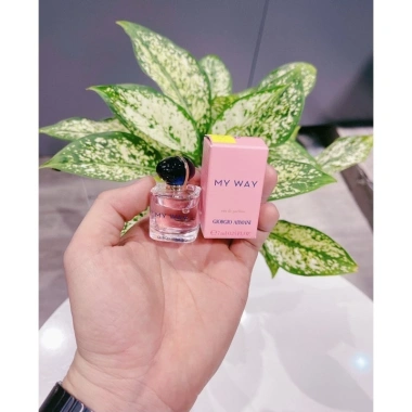 Nước Hoa M.W Mini Dạng Chấm 7ml Hàng Xịn Chính Hãng, Mùi Authentic Siêu Thơm, Giá 265.000đ 2 Nước Hoa M.W Mini Dạng Chấm 7ml Hàng Xịn Chính Hãng, Mùi Authentic Siêu Thơm, Giá 265.000đ 2