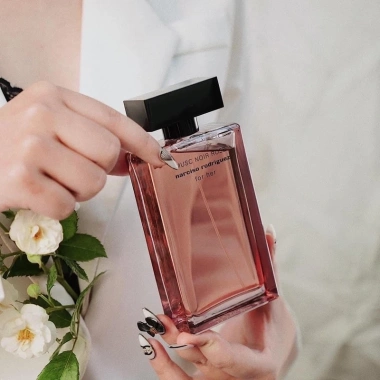 Nước hoa nữ Narciso Musc Noir Rose EDP 100ml - Giá chỉ 858.000đ, giảm tới 25% 5 Nước hoa nữ Narciso Musc Noir Rose EDP 100ml - Giá chỉ 858.000đ, giảm tới 25% 5