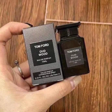 Nước hoa Tom Ford mini 7,5ml - Mùi hương chọn lọc, thiết kế tinh tế, chỉ 200.000₫