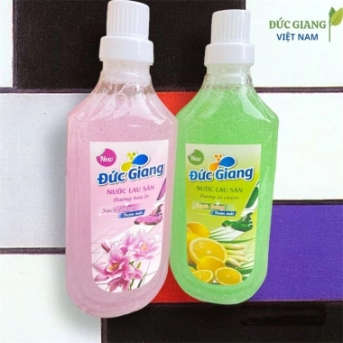 Nước lau sàn đậm đặc 950ml hương hoa ly và chanh sả - Làm sạch sàn hiệu quả, thơm mát, giá chỉ 39.000₫
