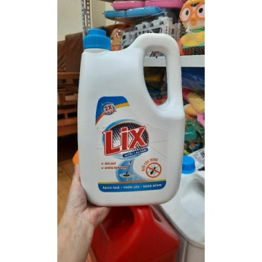 Nước lau sàn LIX 3.6kg - Giảm giá 89.000đ, sạch bóng, khử mùi, tẩy bám bẩn hiệu quả