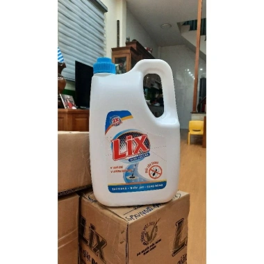 Nước lau sàn LIX 3.6kg - Giảm giá 89.000đ, sạch bóng, khử mùi, tẩy bám bẩn hiệu quả 4 Nước lau sàn LIX 3.6kg - Giảm giá 89.000đ, sạch bóng, khử mùi, tẩy bám bẩn hiệu quả 4
