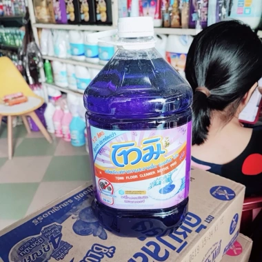Nước lau sàn TOMI 5L Thái Lan diệt khuẩn 99,9% nhanh khô thơm lâu - 299.000₫
