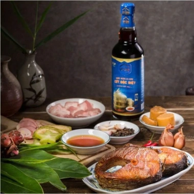 Nước mắm cá cơm truyền thống Lê Gia 525ml - Cốt đặc biệt, giá ưu đãi 145k