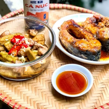 Nước Mắm Cá Nục Truyền Thống Lê Gia 525ml chai thủy tinh Độ đạm 27 chỉ 79.000₫ 5 Nước Mắm Cá Nục Truyền Thống Lê Gia 525ml chai thủy tinh Độ đạm 27 chỉ 79.000₫ 5