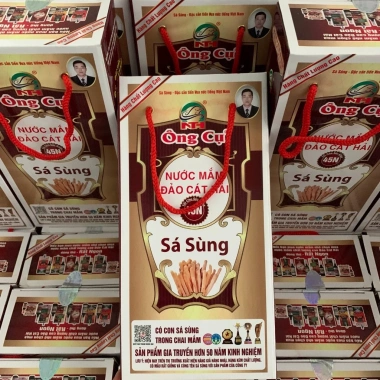 Nước mắm sá sùng thượng hạng 45N độ đạm cao 500ml hộp 2 chai 351.000 VND