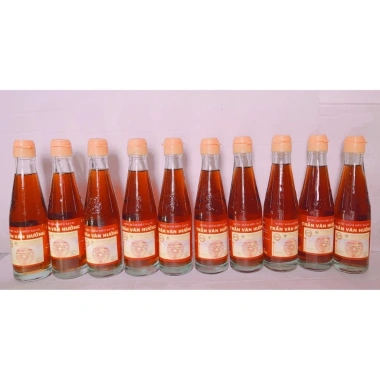 Nước mắm Trần Văn Hưởng đặc biệt cốt cô đặc 6 chai 220ml - Giá ưu đãi 310.000đ 8 Nước mắm Trần Văn Hưởng đặc biệt cốt cô đặc 6 chai 220ml - Giá ưu đãi 310.000đ 8