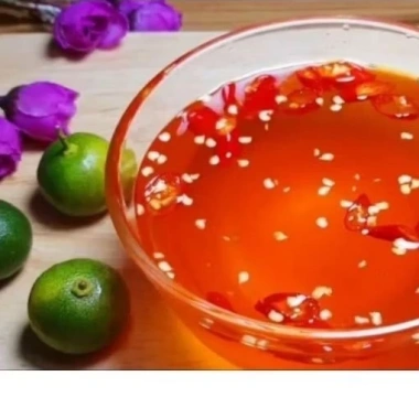 Nước mắm trung vị 3 con cua 1.8ml - Đậm đặc, thơm ngon, đúng hạn sử dụng, giá ưu đãi 119.206 VND