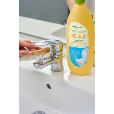 Nước Tẩy Bồn Cầu ENZYCO 860ml Hương Khuynh Diệp - Bồ Hòn, Enzyme Dứa, Giá 140.000 7 Nước Tẩy Bồn Cầu ENZYCO 860ml Hương Khuynh Diệp - Bồ Hòn, Enzyme Dứa, Giá 140.000 7