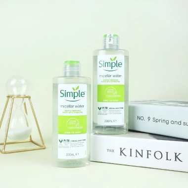 Nước tẩy trang Simple Micellar Water 200ml - Làm sạch sâu, dưỡng ẩm, không gây khô, giảm mụn, giá chỉ 89.000đ