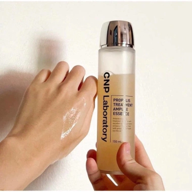 Nước Thần Toner Keo Ong CNP Propolis Ampule Essence - Ngừa Lão Hoá, Phục Hồi Da, Giảm Thâm Nám - Chỉ 145k