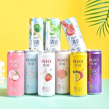 Nước trái cây lên men Rio 330ml lon - Hương vị tự nhiên, giảm giá 58.000đ
