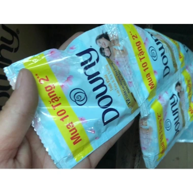 Nước xả Downy hương nước hoa dây 10 gói - Giá chỉ 23.500₫, mềm mịn, thơm lâu, giảm giá hấp dẫn 8