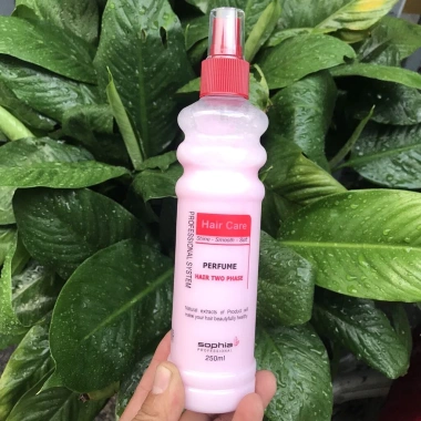 Nước Xịt Dưỡng Tóc Sophia Pefumer Two Phase 250ml - Phục Hồi Hư Tổn, 90.000₫ 3 Nước Xịt Dưỡng Tóc Sophia Pefumer Two Phase 250ml - Phục Hồi Hư Tổn, 90.000₫ 3