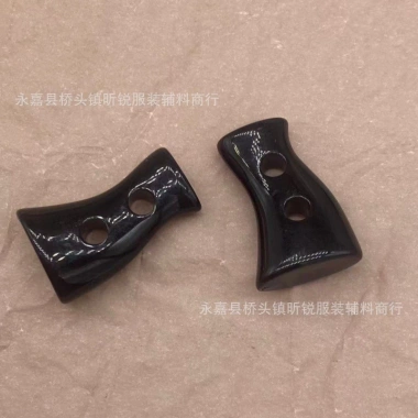 Nút áo acrylic người ngoài hành tinh 2 lỗ giả sừng, phù hợp áo len một mảnh, giảm còn 66.122 VND
