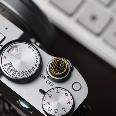Nút Shutter Trừu Tượng cho Fuji X100f, GFX100S, XE3, XA7, XA5 – Hotshoe Nikon Canon 338.800₫