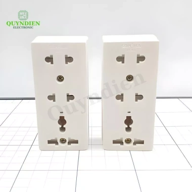 Ổ cắm 3 cửa E15N nắp che an toàn, chịu nhiệt, chống cháy Linh Kiện Quỳnh Diễn 3 Ổ cắm 3 cửa E15N nắp che an toàn, chịu nhiệt, chống cháy Linh Kiện Quỳnh Diễn 3