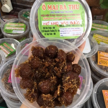 Ô mai mơ nho xào gừng Bà Thu - Hương vị ngọt ngào, giảm giá 22% chỉ 17.000₫