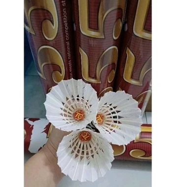 Ống 10 quả cầu lông 555 - Thiết kế đẹp, giá 81.000₫, giảm 19%, chất lượng cao 2 Ống 10 quả cầu lông 555 - Thiết kế đẹp, giá 81.000₫, giảm 19%, chất lượng cao 2
