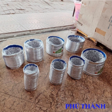 Ống Bạc Co Giãn 3m - Hút Mùi Bếp, Dẫn Khí, Chống Nóng, Cách Nhiệt, Dễ Lắp Đặt - Giá 79.000đ 3 Ống Bạc Co Giãn 3m - Hút Mùi Bếp, Dẫn Khí, Chống Nóng, Cách Nhiệt, Dễ Lắp Đặt - Giá 79.000đ 3