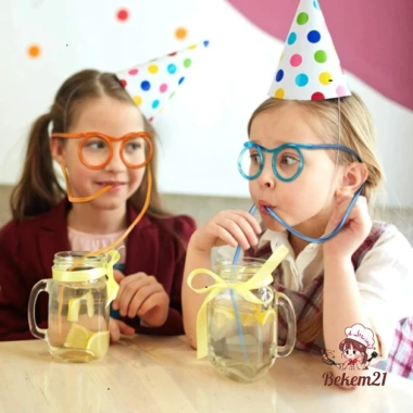 Ống Hút Mắt Kính Vui Nhộn Giảm Giá - Món Quà Tuyệt Vời Cho Tiệc Sinh Nhật Chỉ 17000 đồng 3 Ống Hút Mắt Kính Vui Nhộn Giảm Giá - Món Quà Tuyệt Vời Cho Tiệc Sinh Nhật Chỉ 17000 đồng 3