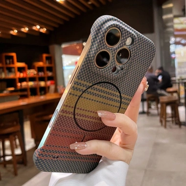 Ống làm mát sợi Carbon siêu mỏng cho iPhone 16-11, chống sốc từ tính - 108.000đ 10