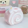 Ống tiết kiệm Bánh Cuộn Kem cute lỗ tròn C12xD14xR10 Quà tặng, trang trí, đựng tiền TIEMHEOSODA
