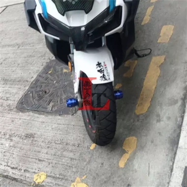 Ống xả bóng trước bánh Dayang ADV150 ADV350 Jiajue - Chống rơi, giá chỉ 288.750đ 4 Ống xả bóng trước bánh Dayang ADV150 ADV350 Jiajue - Chống rơi, giá chỉ 288.750đ 4