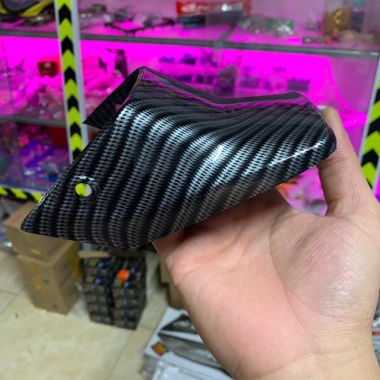Ốp Dè Sau Dream Cacbon 75.000đ, Tặng Ốc Salaya Chống Trầy Xước Dễ Lắp Đặt