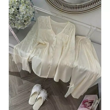 OSEXY Đồ Ngủ Nữ 58kg Đồ Bộ Áo Cổ V Tay Loe Ren Mềm Mại Quần Xẻ Nơ Lụa Giá 199k