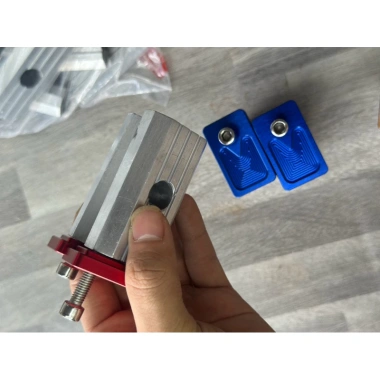 Pas tăng sên nhôm CNC Faboy – Gắn gắp nhanh, bền chắc, Giá ưu đãi 189.000 VNĐ 4 Pas tăng sên nhôm CNC Faboy – Gắn gắp nhanh, bền chắc, Giá ưu đãi 189.000 VNĐ 4