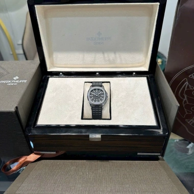 Patek Aqua Naut 5.067 Kim Cương Moiss Lõi Máy Thuỷ Sỹ Chuẩn AUT 35mm Giá 11,5 Triệu Patek Aqua Naut 5.067 Kim Cương Moiss Lõi Máy Thuỷ Sỹ Chuẩn AUT 35mm Giá 11,5 Triệu