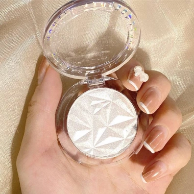 Phấn bắt sáng tạo khối Highlight Miss Beauty nhũ kim tuyến lấp lánh - Giá 35.000đ, phù hợp tiệc tối 5
