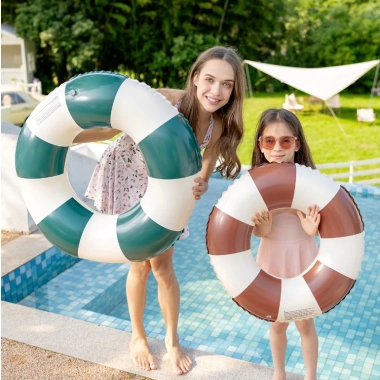 Phao bơi tròn đa màu PVC cao cấp cho bé và người lớn tập bơi - Giá ưu đãi 55.000₫ 9 Phao bơi tròn đa màu PVC cao cấp cho bé và người lớn tập bơi - Giá ưu đãi 55.000₫ 9