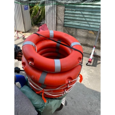 Phao cứu sinh tròn nhựa xốp siêu bền - Dây chịu lực lớn, dùng cho PCCC, hồ bơi, tàu thuyền - Giá chỉ 74.250₫