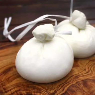 Phô Mai Tươi Burrata Casa 500g - Ngon mịn, nguyên chất, giảm 23% còn 1.440.000₫ 4 Phô Mai Tươi Burrata Casa 500g - Ngon mịn, nguyên chất, giảm 23% còn 1.440.000₫ 4
