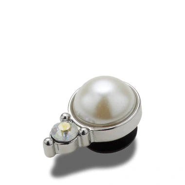 Phụ kiện Jibbitz Charm Pearl Drop - Dây giày thời trang, giá 225k Phụ kiện Jibbitz Charm Pearl Drop - Dây giày thời trang, giá 225k
